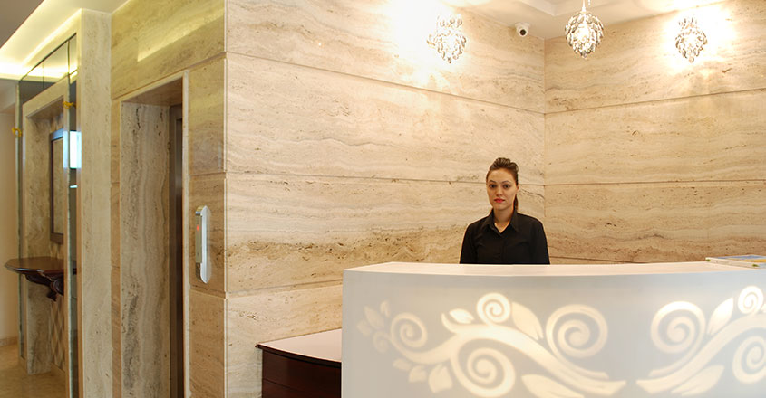 Glades Hotel Banner